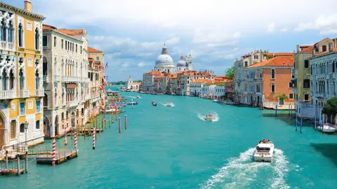 5343_magisches-venedig-strandspass-an-der-adria_content_1920x1080px_Panoramablick auf den Canal Grande-placeholder
