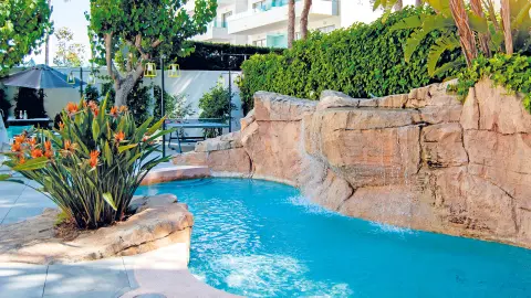 4-Sterne-Hotel Bordoy Cosmopolitan, Pool-placeholder