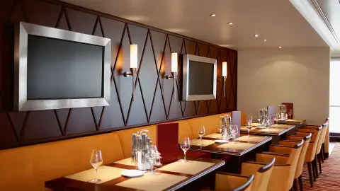 NLD612_5529_AROSA_Tulpenbluete_26_content_1920x1080px_ARosaSchiff_RESTAURANT_AQA_BRA_VIV_01-placeholder