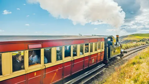 MAN111_Nordengland-Wales-IsleOfMan_Steam_Railway_2-placeholder
