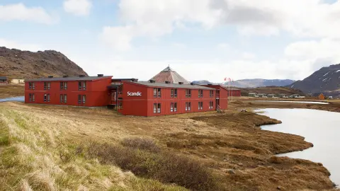 NOR611_26_nordkap-lofoten_content_1920x1080px_hotel_Scandic_Star_0000s_0000_scandic-nordkapp-exterior-facade-placeholder