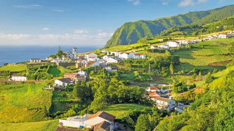 6839_Azoren_Insel_Sao_Miguel_content_1920x1080px_Blick_ auf_Nordeste-placeholder