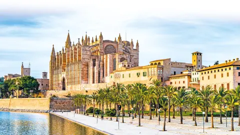 PMI115_Mallorca_fuer_alle_Sinne_content_1920x1080px_Kathedrale_Palma-placeholder