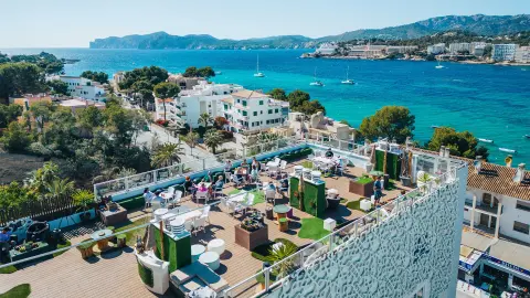 PMI115_Mallorca_fuer_alle_Sinne_content_1920x1080px_hotelname_bereich_Dachterasse-placeholder
