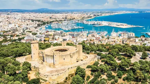 PMI122_Mallorca_unter_der_Herbstsonne_content_1920x1080px_Burg-Bellver-placeholder