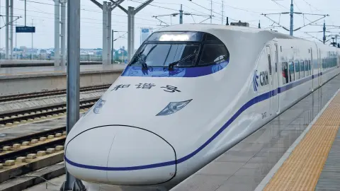 7060-61-Chinas-spektakuläre-Schätze_content_1920x1080px_Hochgeschwindigkeitszug-placeholder