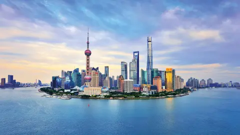 7060-61 Chinas spektakuläre Schätze_content_1920x1080px_Shanghai-Skyline-Panorama-placeholder