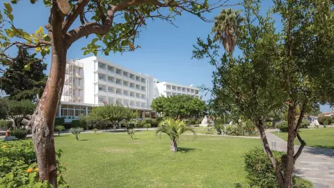 Atlantis Hotel Außenansicht-placeholder