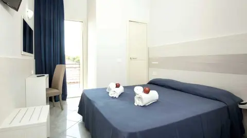 Italien  Rimini & Mehr - Hotel Scarlet, Zimmerbeispiel-placeholder