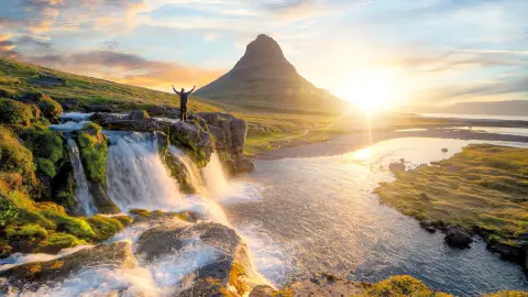 KEF111_Sagenhaftes-Island_content_1920x1080px_Kirkjufell_TITEL-placeholder