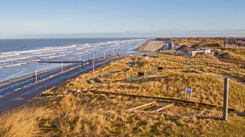 Deich auf der Insel Norderney-placeholder