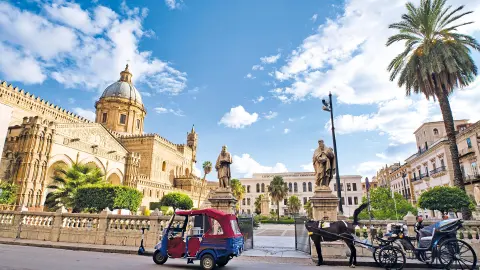 Gemütliche Fahrt durch die Stadt-placeholder