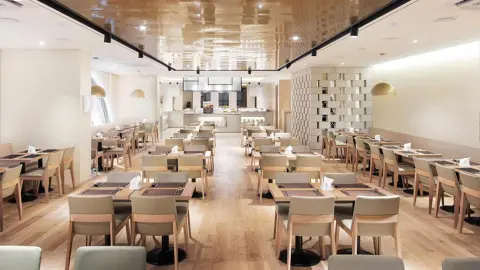 Crown Harbor Hotel, Restaurant-placeholder