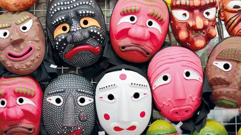 ICN113-114_7094-95_Südkorea_Hahoe-Masken-placeholder