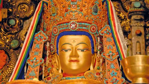 12_7282-7283_Tibet-25-26_content_1920x1080px_Shakiamuni-Buddhastatue-im-Jokhang-Tempel-placeholder
