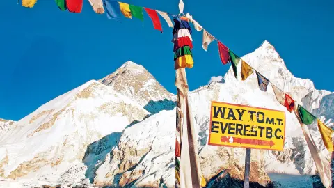 TFU111-112_7282-7283_Tibet-25-26_content_1920x1080px_Mount-Everst-placeholder