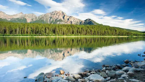Patricia Lake im Jasper-Nationalpark-placeholder