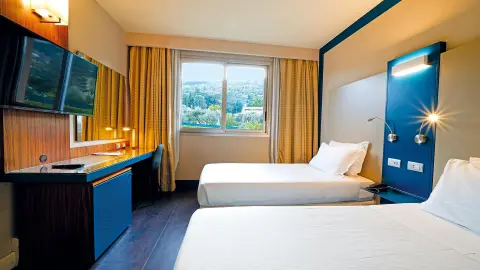 6834-Umbrien-&-Marken_content_1920x1080px_Hotel-La-Meridiana-in-Perugia-placeholder
