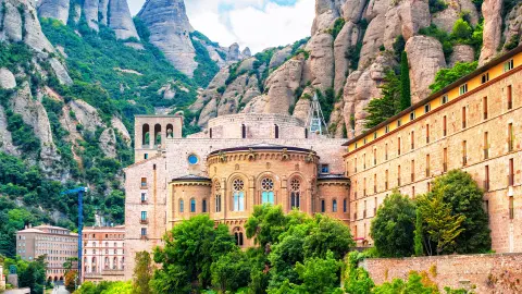 BCN111_Viva España an der Costa Brava_26_content_1920x1080px_montserrat_02-placeholder