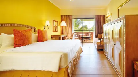 BMAYACO_ROOM_54-1-Landscape-placeholder