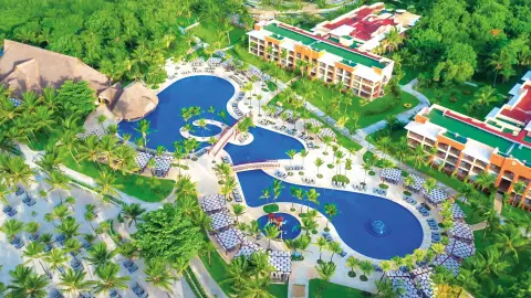 BMAYAGR_POOL_07-Landscape-placeholder