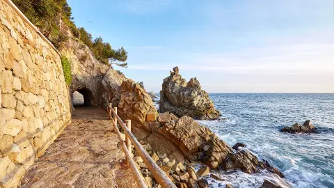 BCN114_Wanderreise_Costa_Brava_On_route_1-placeholder