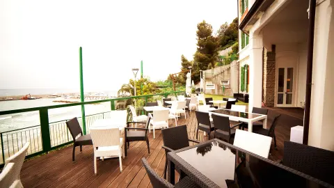 ITA619_5541_Wandern_an_der_Italienischen_Riviera_content_1920x1080px_Hotelterrasse-placeholder