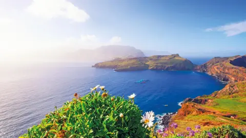 FNC113_Wandern-Madeira_content_1920x1080px_Ponta-de-Sao-Lourenco-1-placeholder