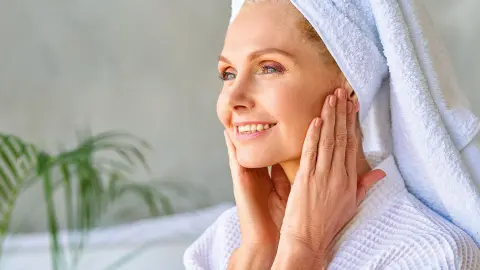 AYT111_7277-80_Wohlfuehlen_tuerkischen-Riviera_content_1920x1080px_Hilton_DoubleTree_Antalya_Gesichtsmaske-placeholder