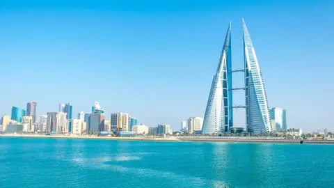 MCT114_115_7253+7254_Wunderstaedte-&-Wuestenzauber_twintowers_bahrai-placeholder