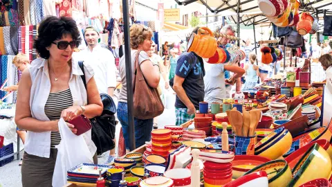 PMI111_zauberhafte-Mandebluete-Mallorca_content_1920x1080px_markt-santani-placeholder