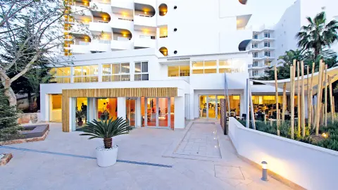PMI111_zauberhafte-Mandebluete-Mallorca_content_1920x1080px_Hotel-BG-Pamplona-placeholder