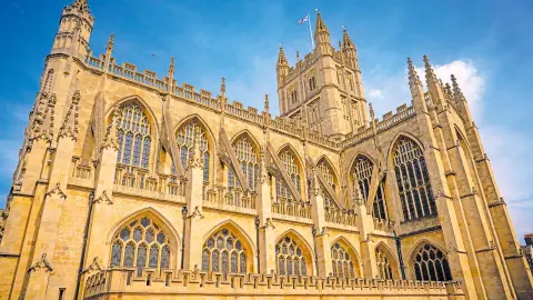 6854_zu-gast-bei-rosamunde-pilcher_content_1920x1080px_Abteikirche-Bath-placeholder