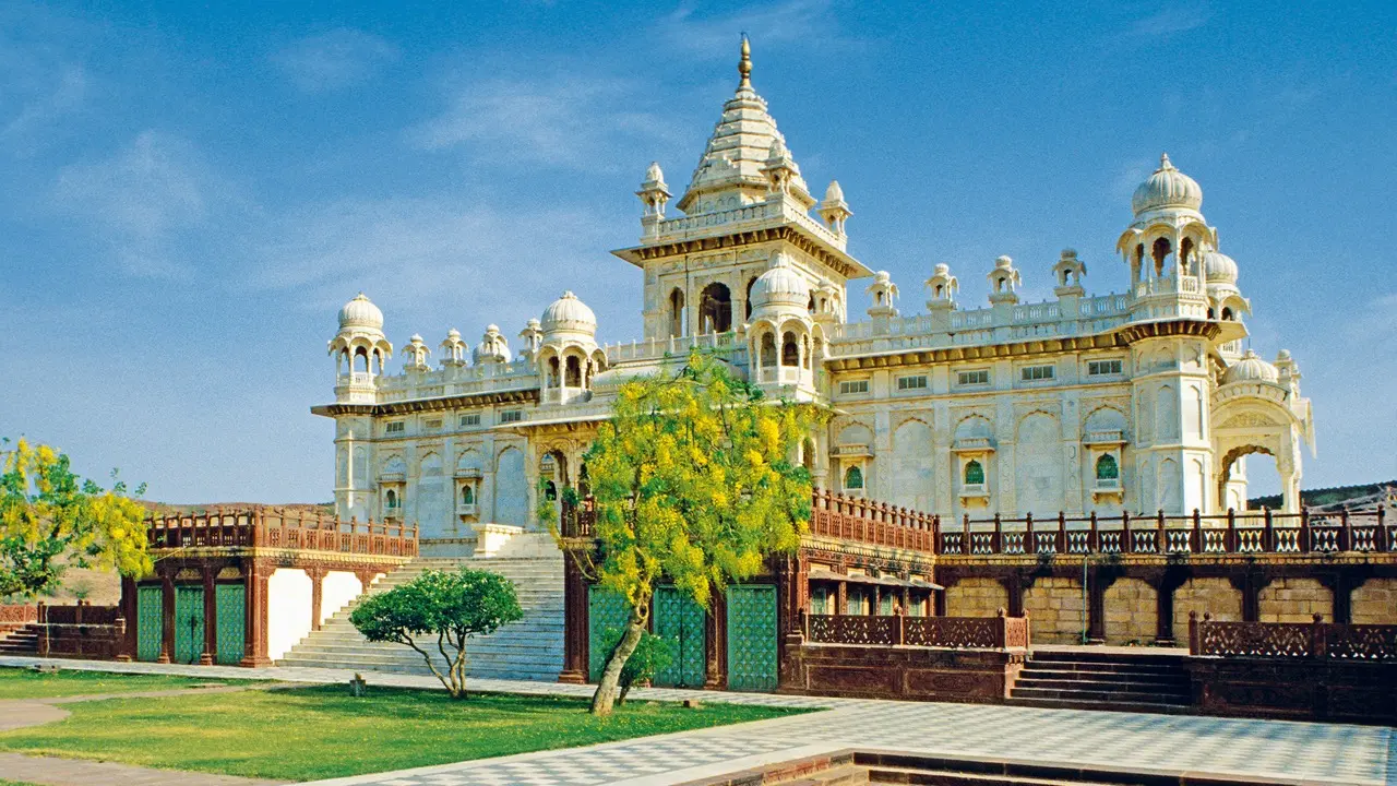 Magisches-Indien_Jaswant-Thada-Mausoleum-placeholder